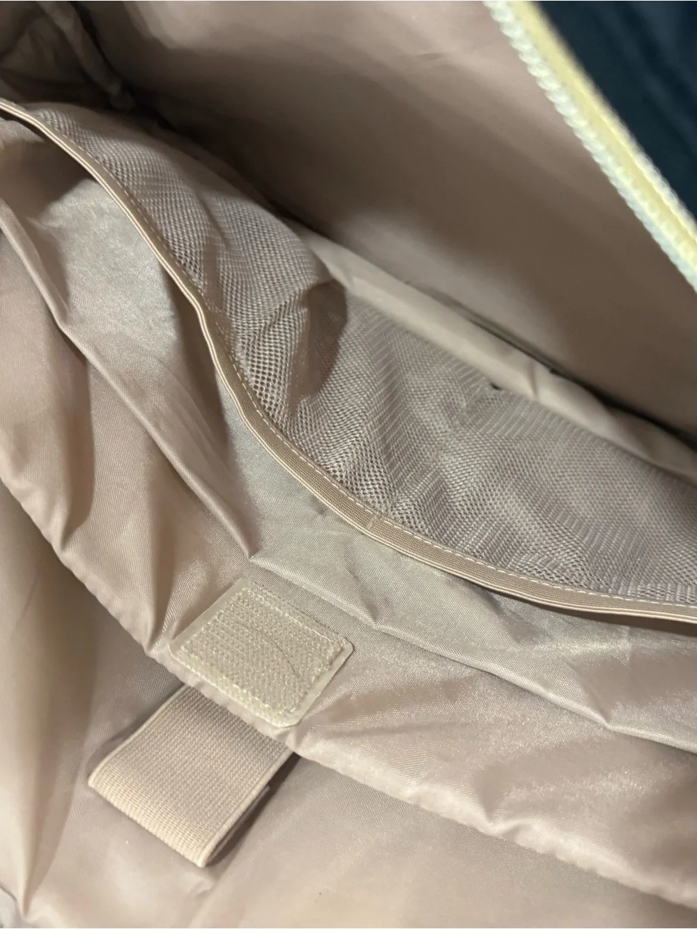 BAGSMART Quilted Black Laptop Messenger with Yellow Accent